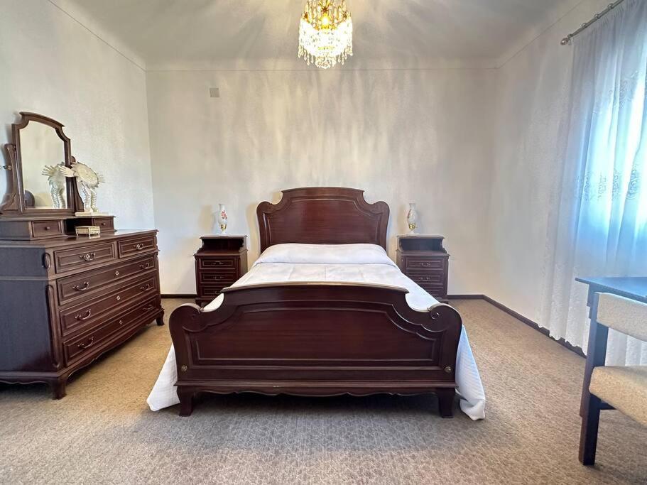 Villa Mendes Oliva อัลเมดา ภายนอก รูปภาพ
