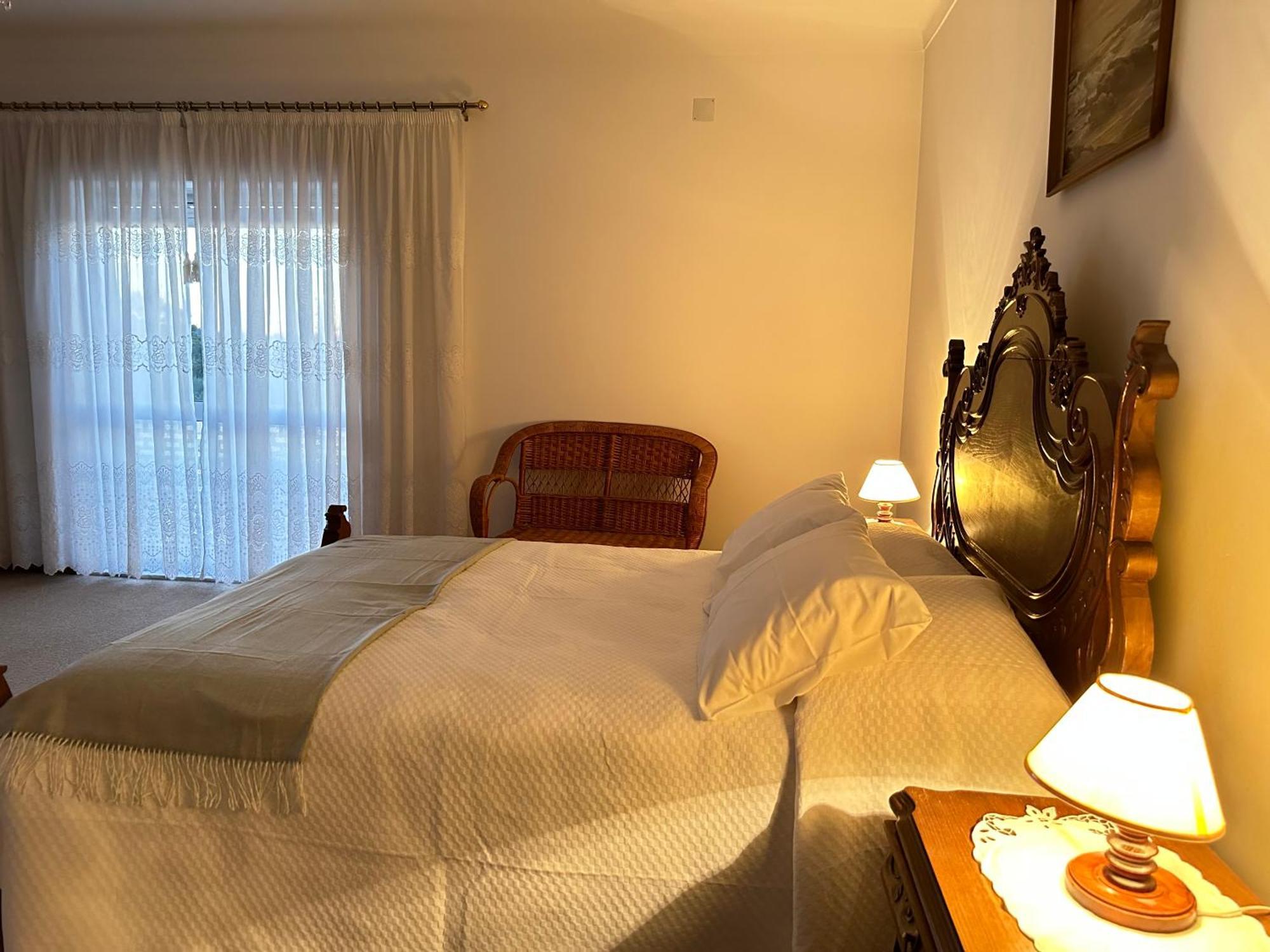 Villa Mendes Oliva อัลเมดา ภายนอก รูปภาพ