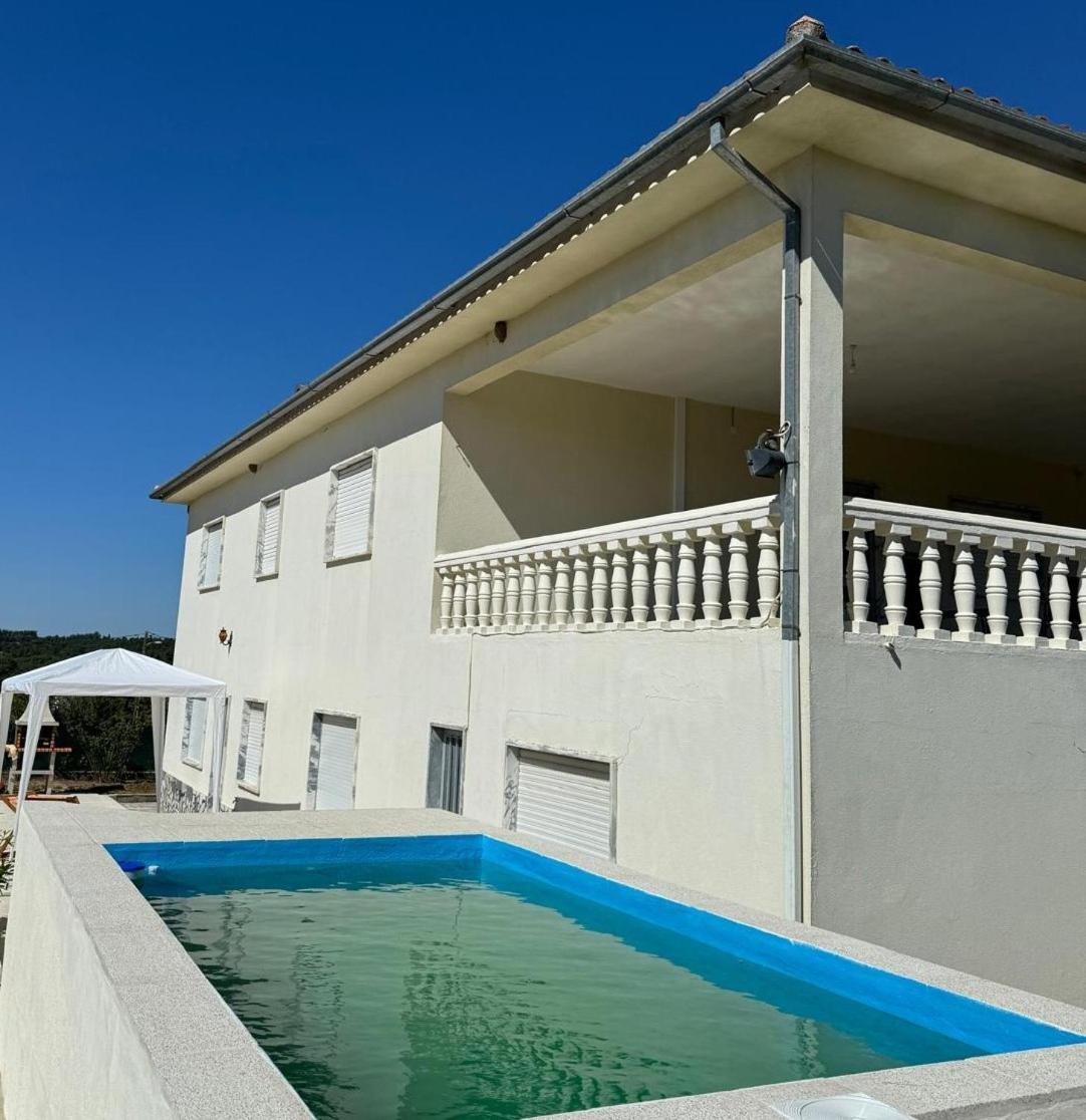 Villa Mendes Oliva อัลเมดา ภายนอก รูปภาพ